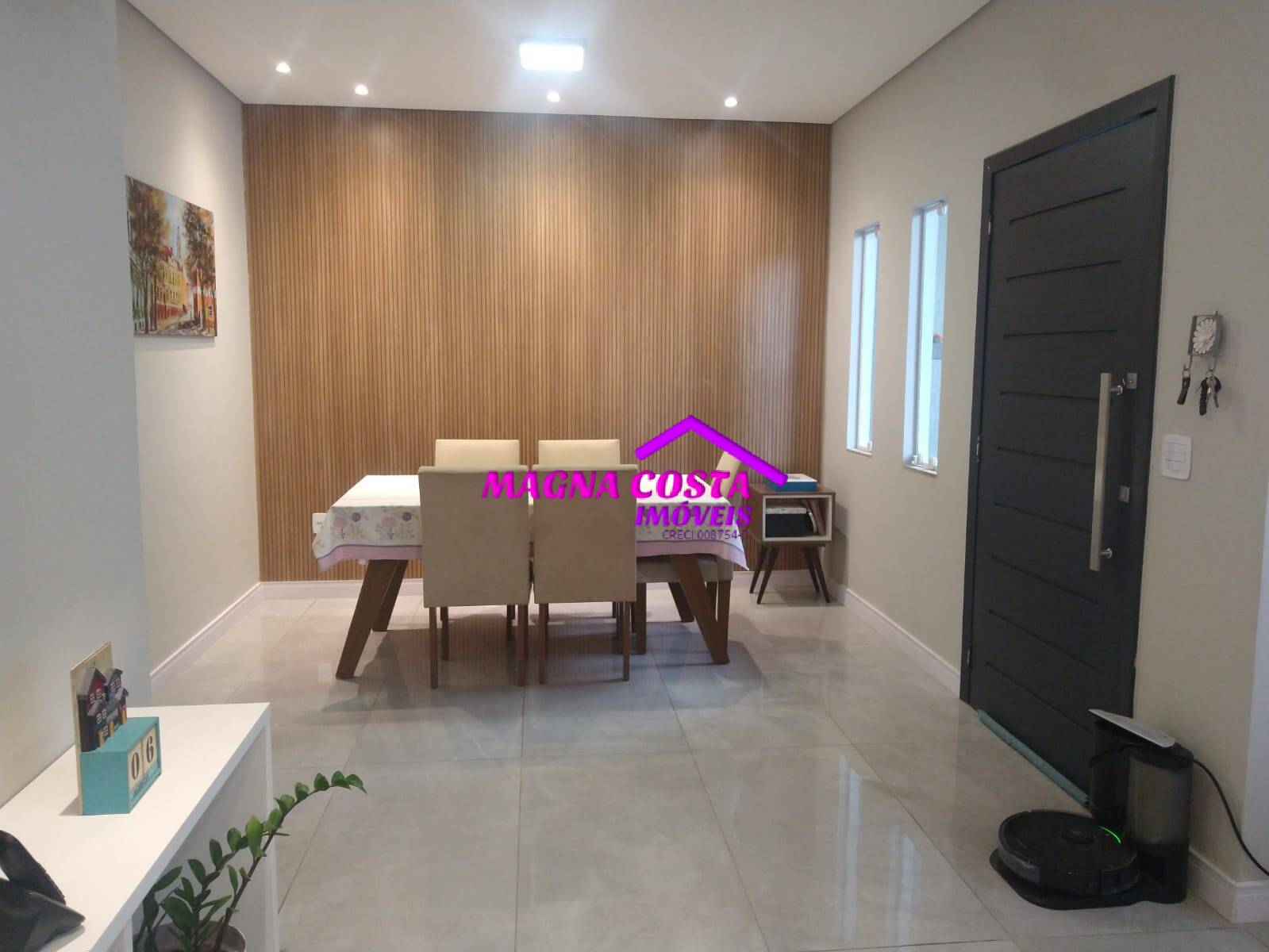 Casa à venda com 3 quartos, 116m² - Foto 1